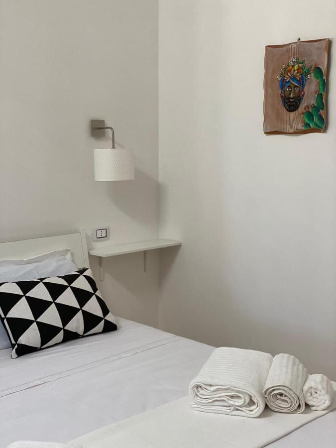 Bed and Breakfast Shortlet I Mori Brucoli Exteriér fotografie